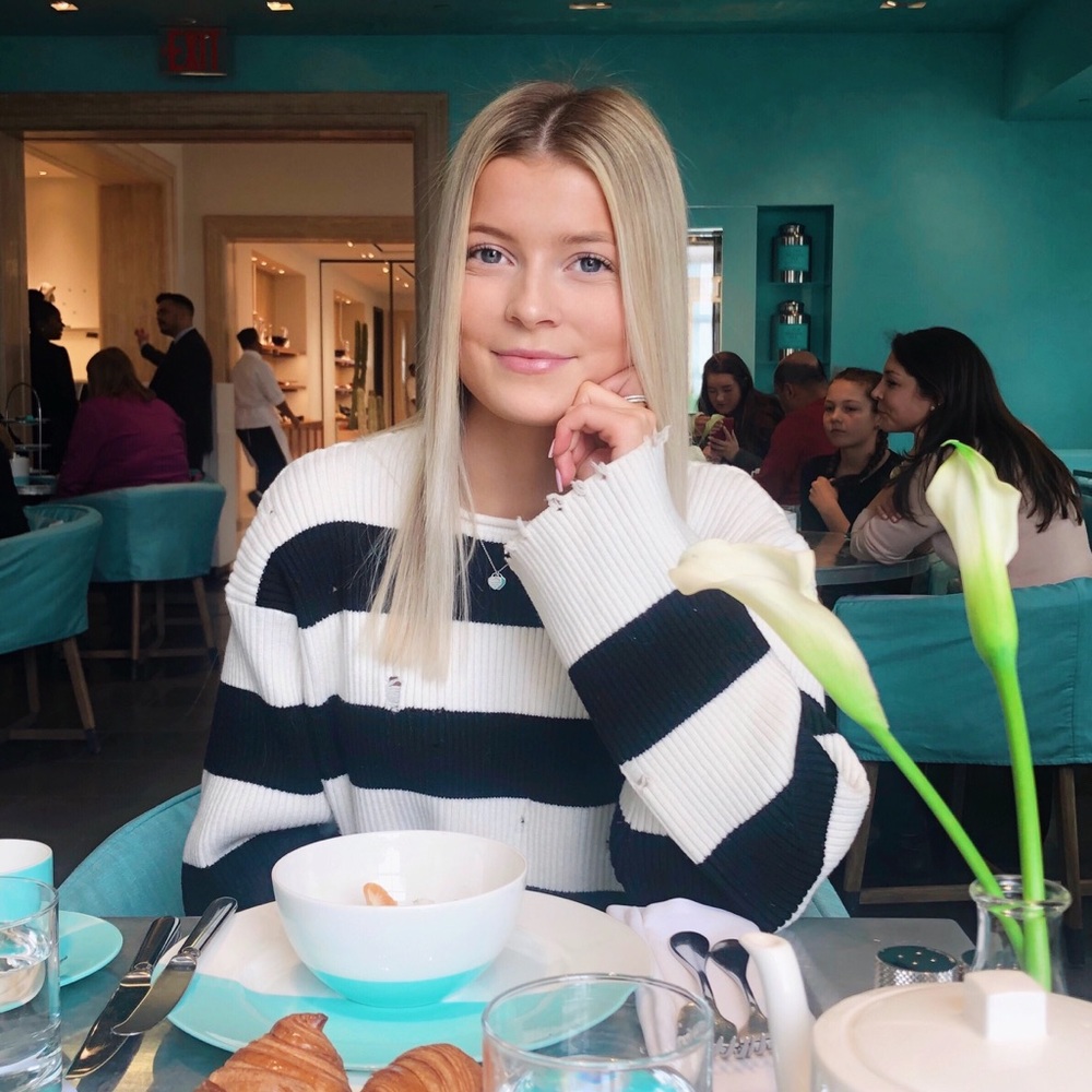 Meet your Posher, Alaina